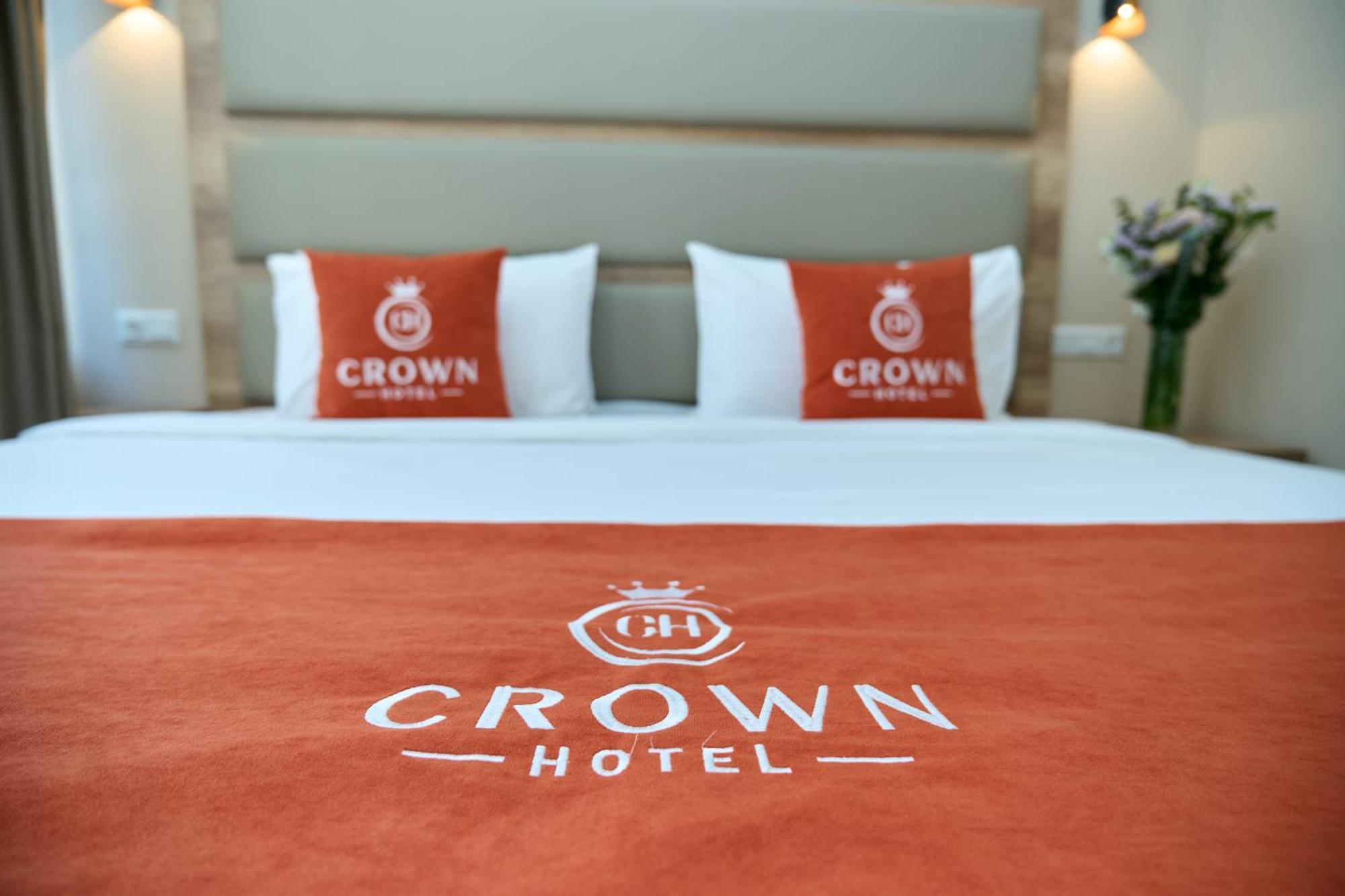 Crown Hotel بيشكيك المظهر الخارجي الصورة