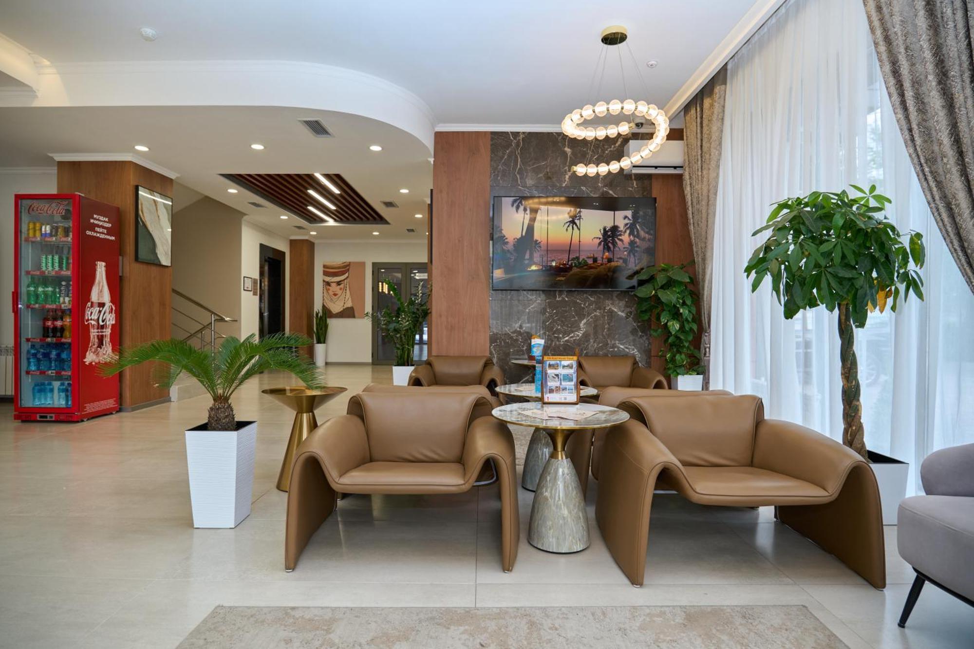 Crown Hotel بيشكيك المظهر الخارجي الصورة